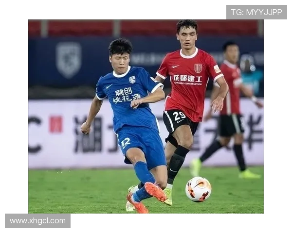 成都极限运动队中路突破战术解析与实战应用探讨